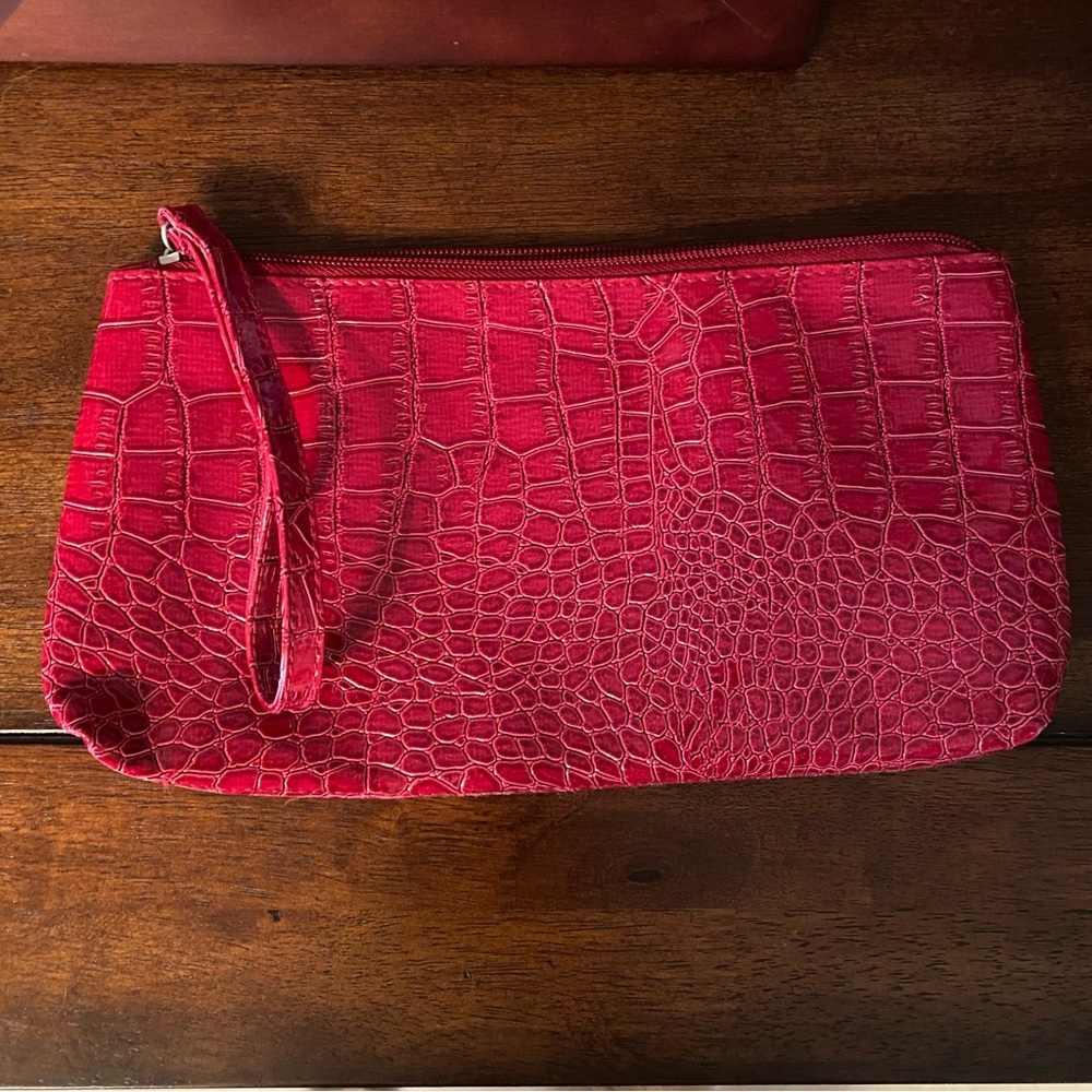 Red Crocodile Embossed Vinyl Enchante
Accessories Wristlet Clutch
